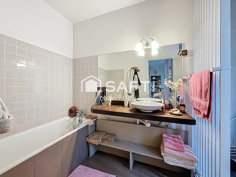 Maison - 150 m² - 8 pièces