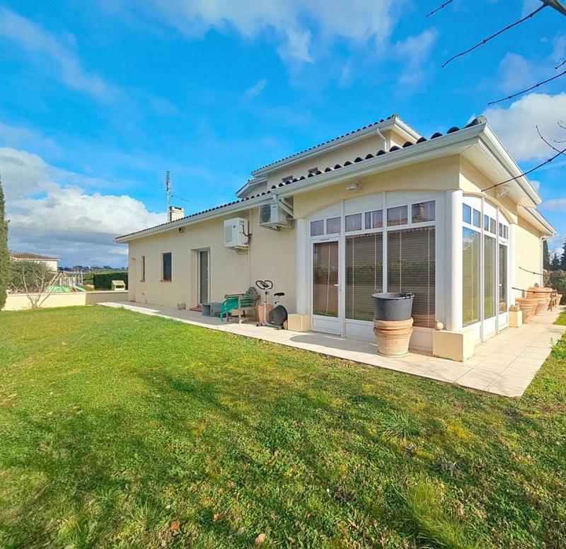 Maison - 160 m² - 5 pièces