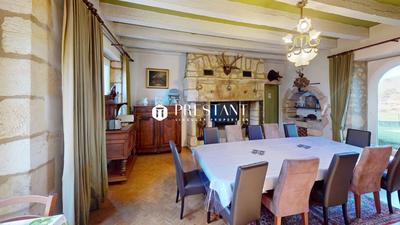 Manoir - 305 m² - 10 pièces