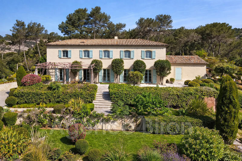 Propriété - 400 m² - 10 pièces