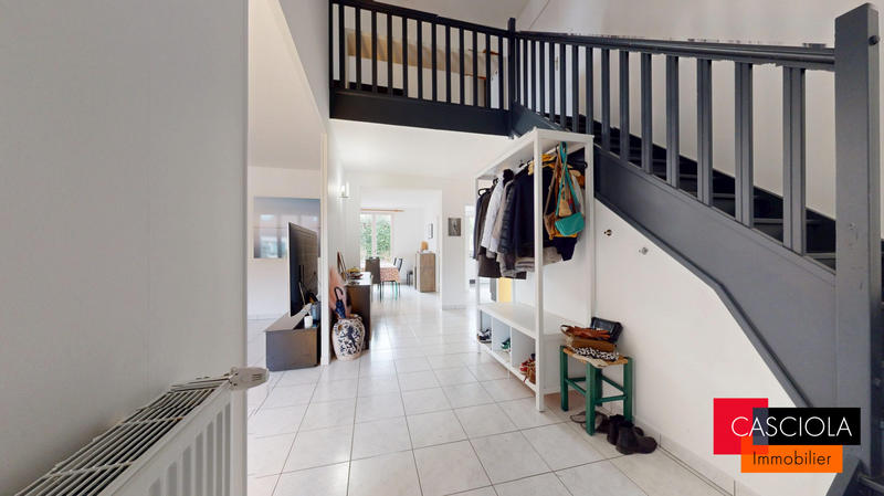 Maison - 166 m² - 7 pièces