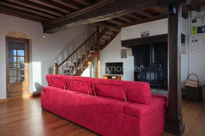 Maison - 217 m² - 6 pièces