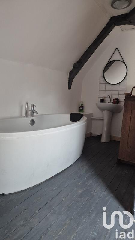 Maison - 196 m² - 7 pièces