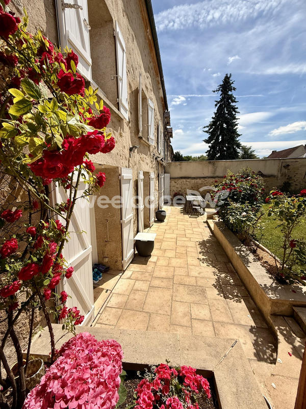 Maison - 195 m² - 6 pièces