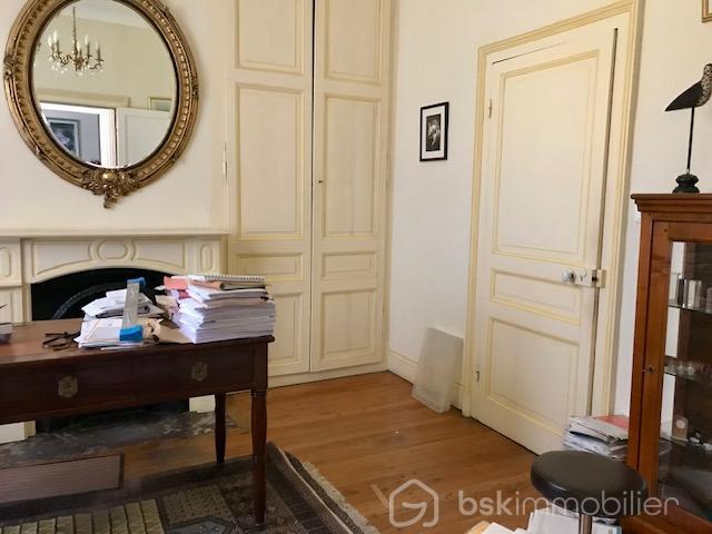 Immeuble - 730 m² - 44 pièces