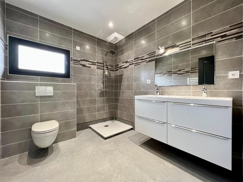 Appartement - 79 m² - 3 pièces