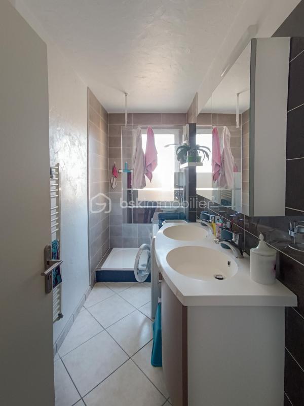 Appartement - 97 m² - 4 pièces
