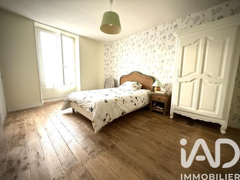 Maison - 140 m² - 7 pièces