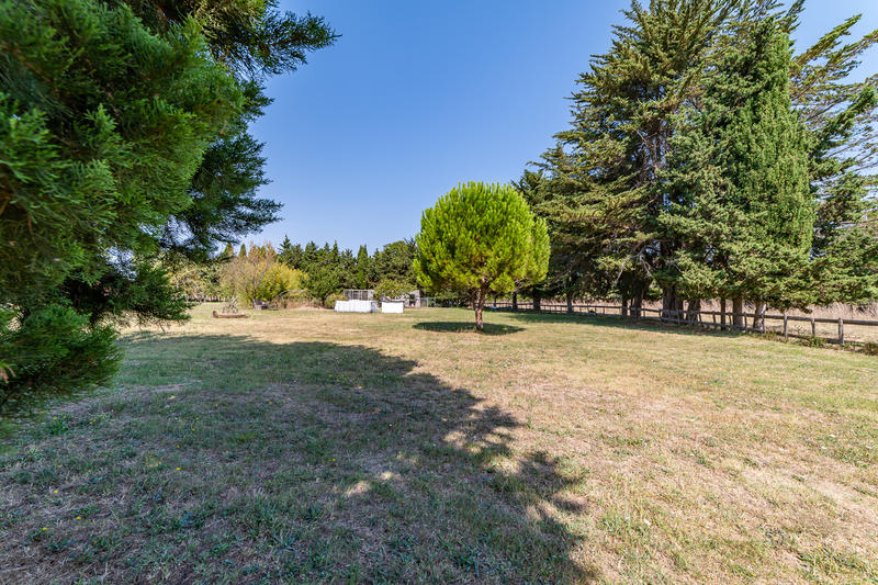 Maison - 220 m² - 8 pièces