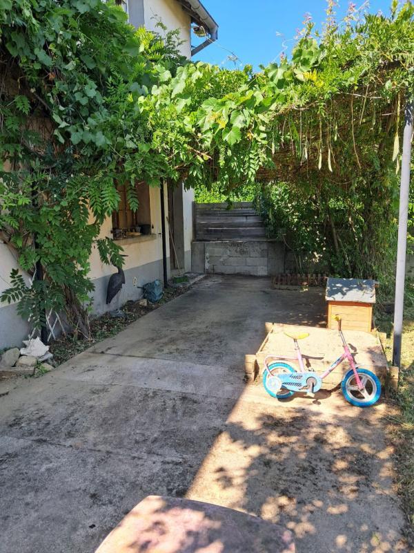 Maison - 190 m² - 8 pièces