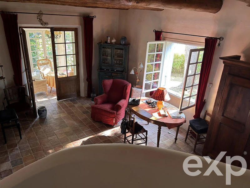 Maison - 195 m² - 6 pièces