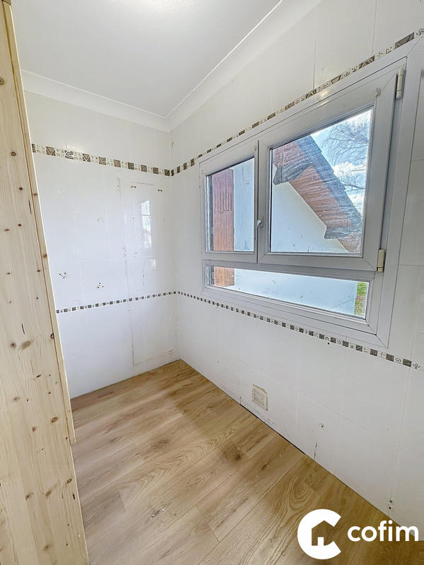 Maison - 143 m² - 5 pièces