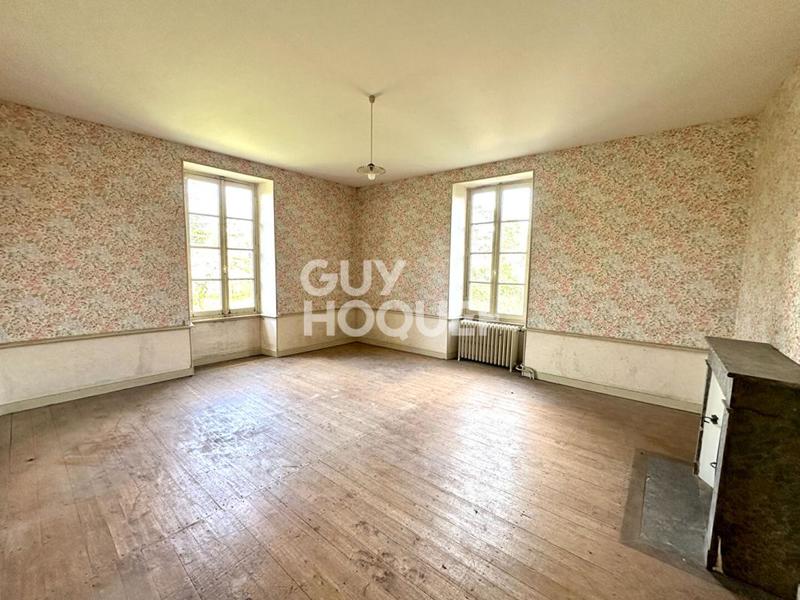 Maison - 216 m² - 8 pièces