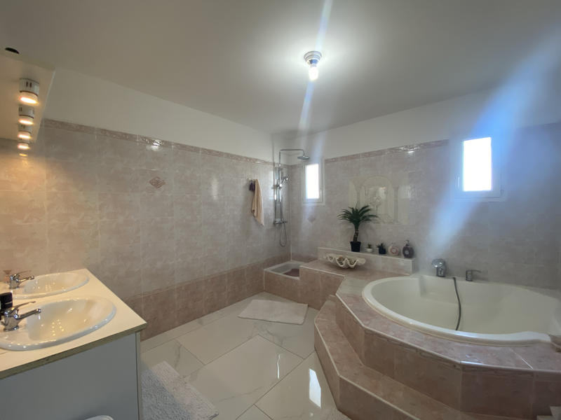 Maison - 135 m² - 4 pièces