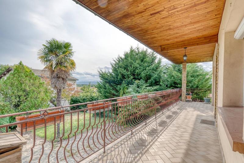 Maison - 149 m² - 7 pièces