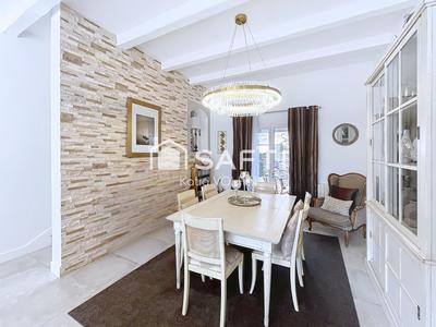 Maison - 127 m² - 5 pièces