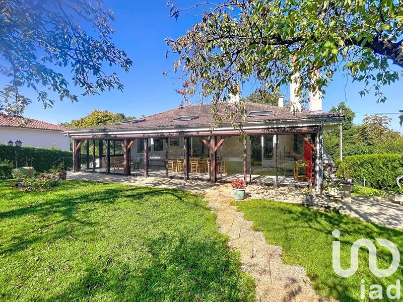 Maison - 153 m² - 7 pièces