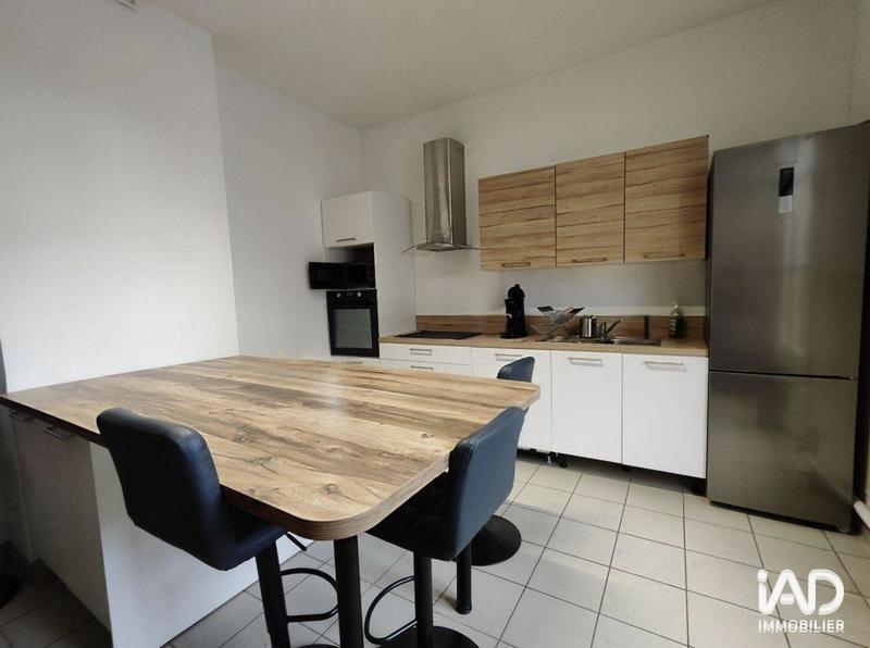 Local commercial - 1 700 m²