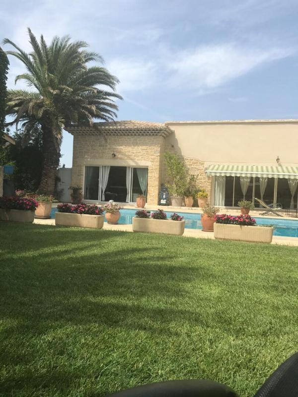 Maison - 300 m² - 8 pièces