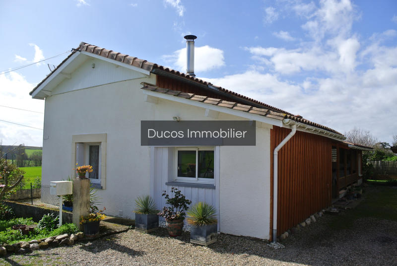 Maison - 90 m² - 3 pièces
