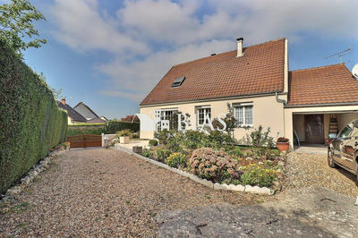 Maison - 104 m² - 5 pièces