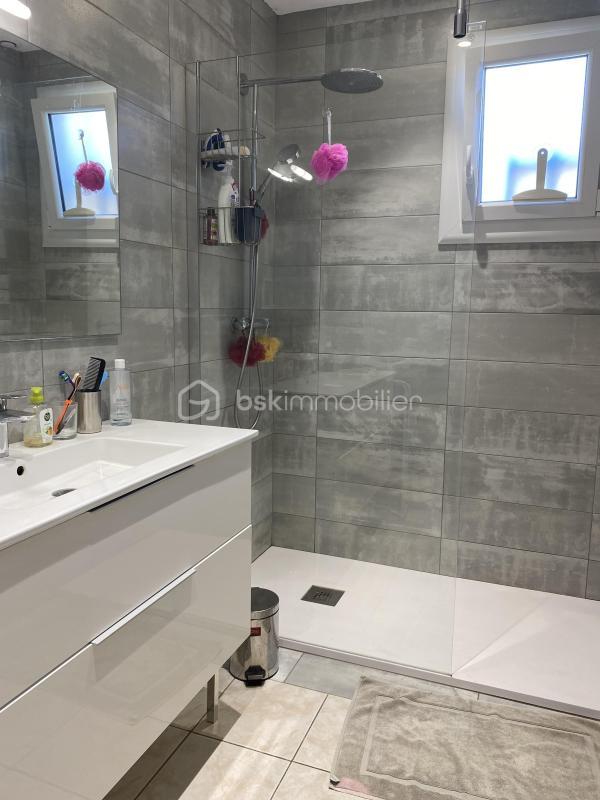 Villa - 102 m² - 4 pièces