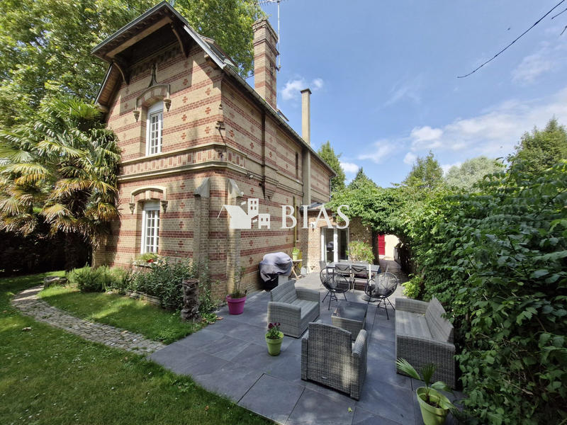 Maison - 145 m² - 6 pièces