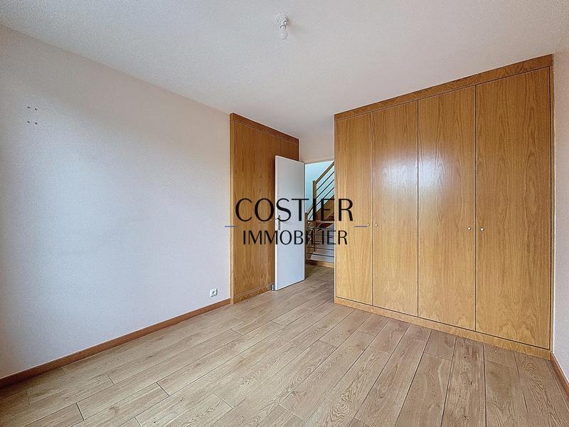 Maison traditionnelle - 95 m² - 5 pièces