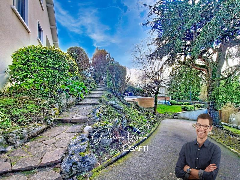 Maison - 185 m² - 6 pièces