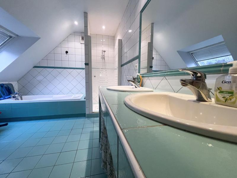 Maison - 142 m² - 7 pièces