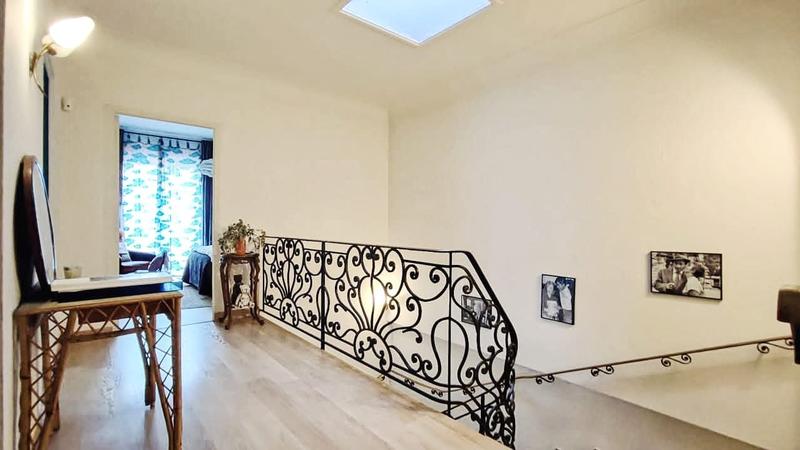 Maison ancienne - 220 m² - 7 pièces