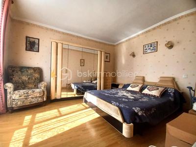 Maison de ville - 85 m² - 4 pièces