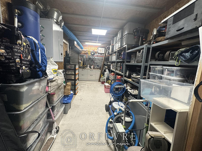 Maison - 180 m² - 6 pièces