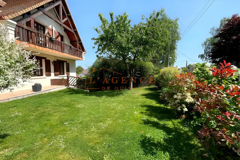 Maison - 210 m² - 7 pièces