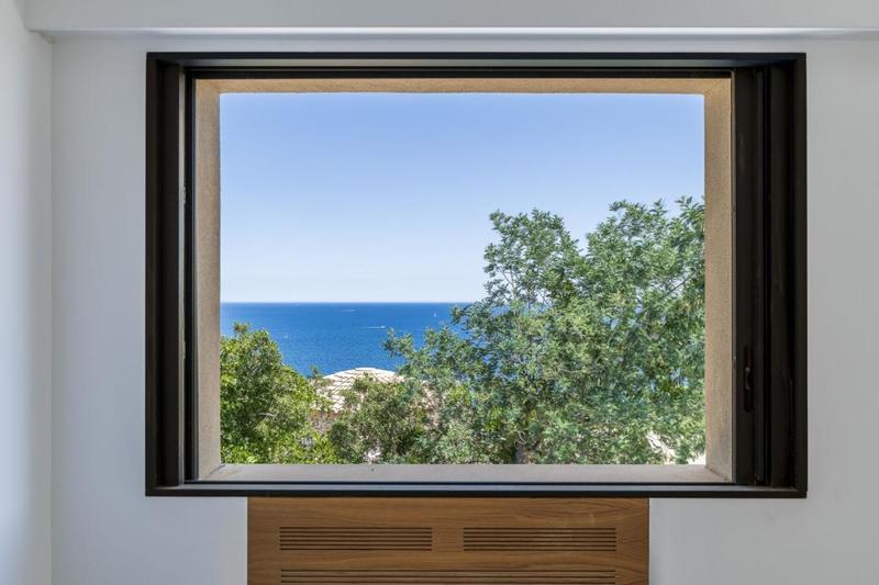 Villa - 453 m² - 10 pièces