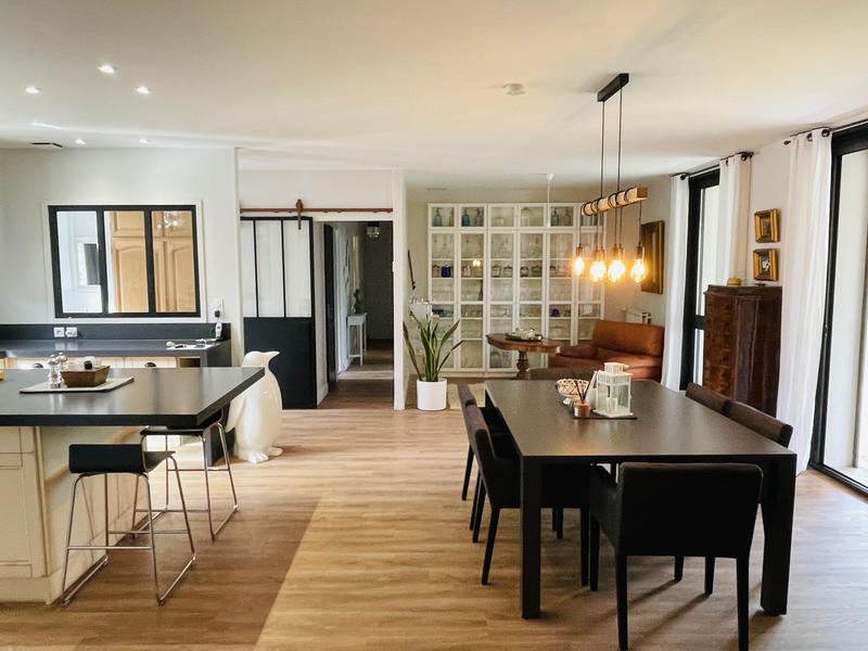 Maison - 140 m² - 5 pièces