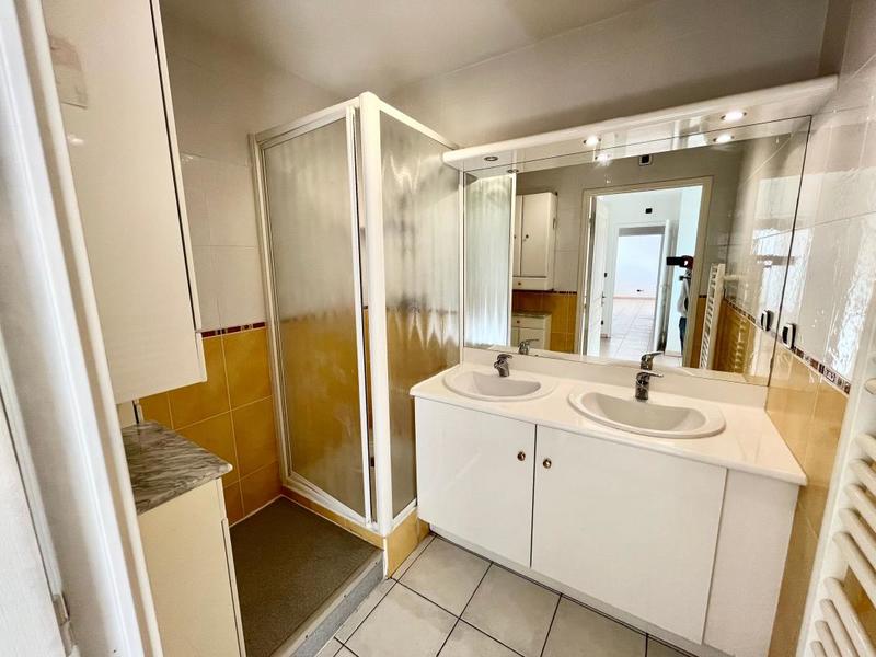 Appartement - 76 m² - 3 pièces