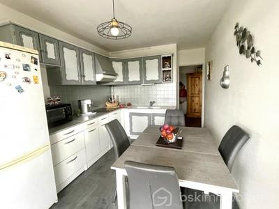 Appartement - 77 m² - 4 pièces