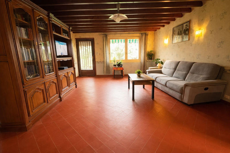 Maison - 260 m² - 9 pièces