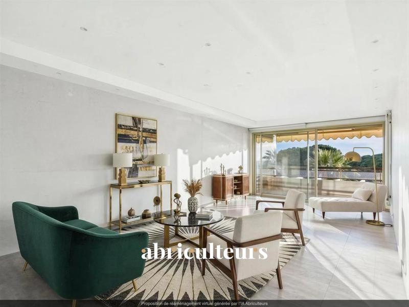 Appartement ancien - 84 m² - 4 pièces