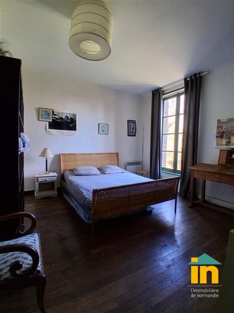 Propriété - 286 m² - 12 pièces