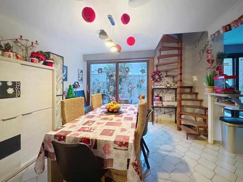 Maison - 108 m² - 5 pièces