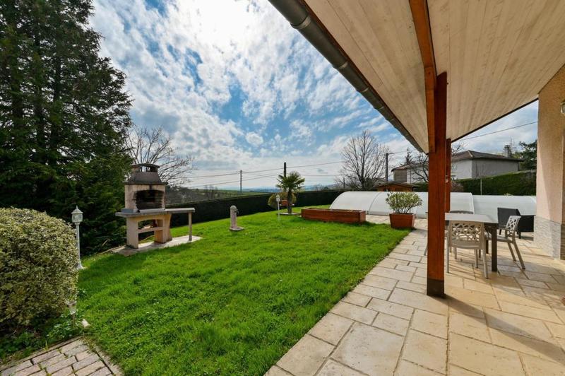 Maison traditionnelle - 158 m² - 7 pièces