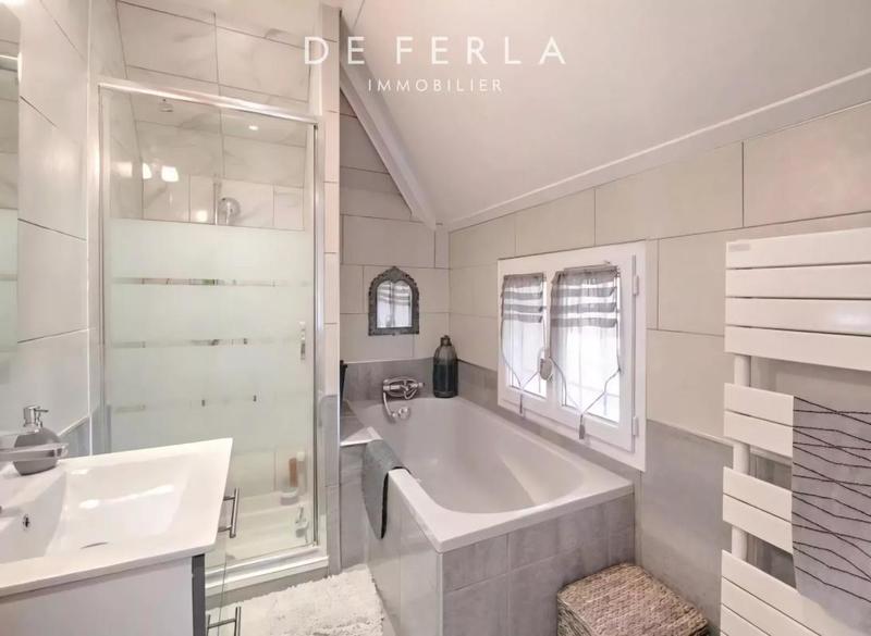 Hôtel particulier - 184 m² - 7 pièces