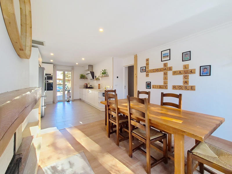 Villa - 149 m² - 6 pièces