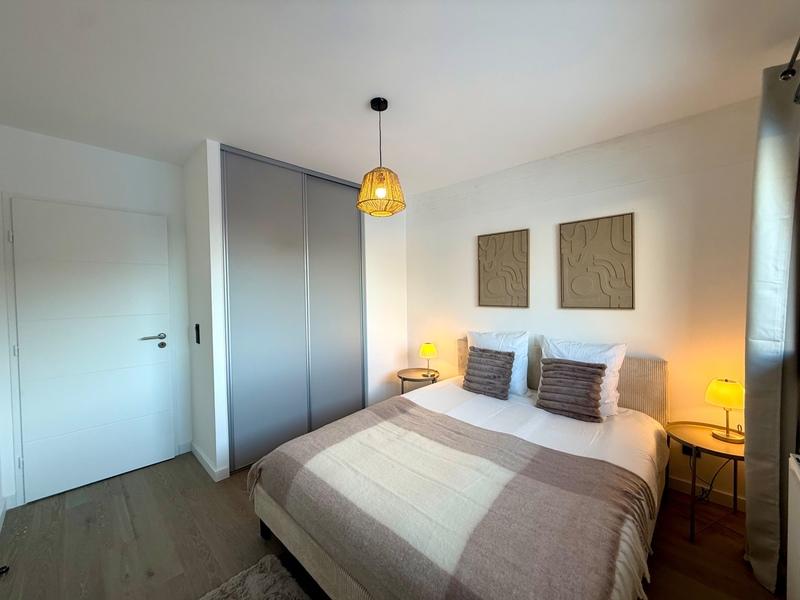 Appartement - 90 m² - 4 pièces