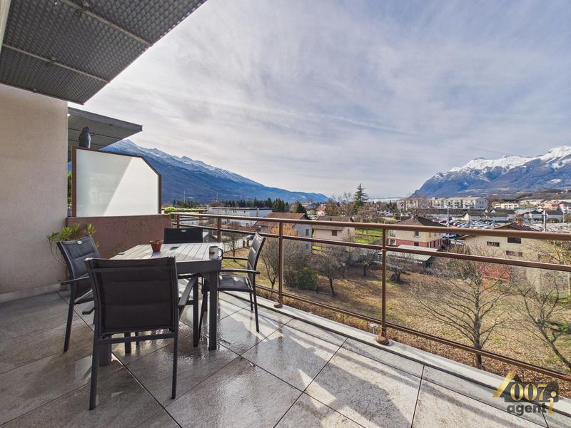 Appartement - 80 m² - 4 pièces