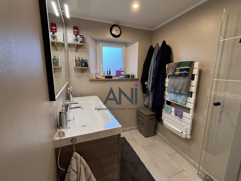 Maison - 104 m² - 4 pièces