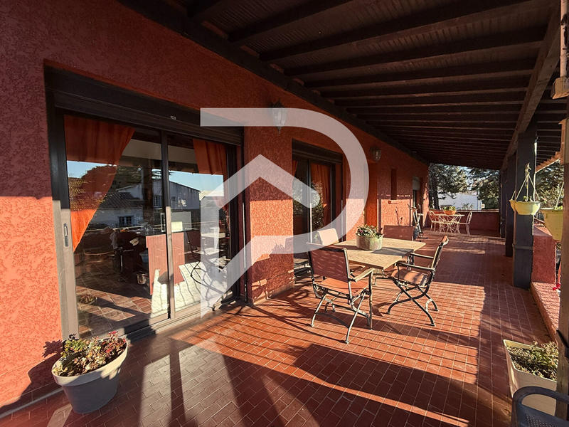 Maison - 140 m² - 5 pièces