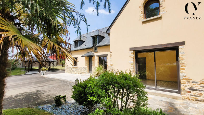 Maison - 160 m² - 7 pièces